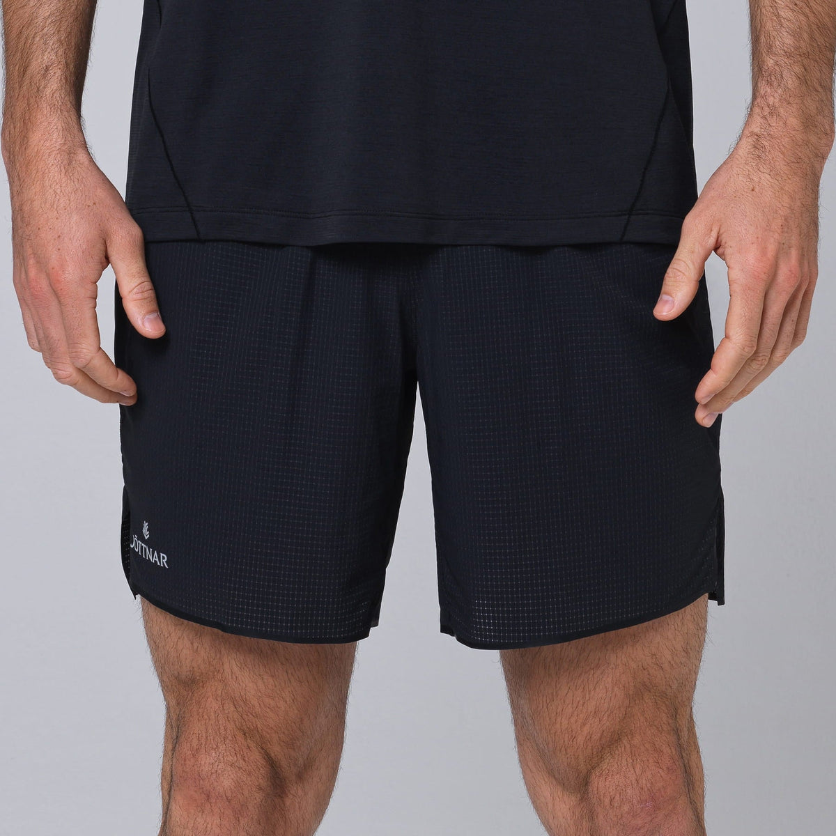 man:Vikja Men's Black 7 Inch Trail Running Short